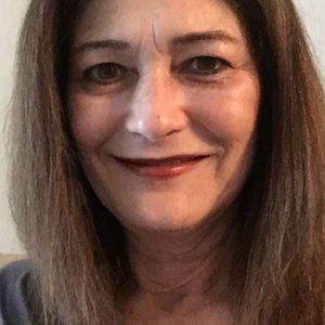 Meet your Posher, Debra